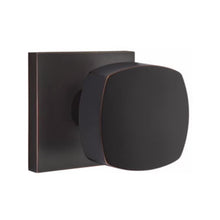 Load image into Gallery viewer, FREESTONE (FRK) PRIVACY (BED/BATH) KNOB WITH 2-3/8" BACKSET AND 1/4" ROUND FACEPLATE AND STRIKEPLATE