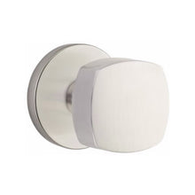 Load image into Gallery viewer, FREESTONE (FRK) PRIVACY (BED/BATH) KNOB WITH 2-3/8" BACKSET AND 1/4" ROUND FACEPLATE AND STRIKEPLATE