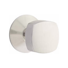 Load image into Gallery viewer, FREESTONE (FRK) PASSAGE (HALL/CLOSET) KNOB WITH 2-3/8" BACKSET AND 1/4" ROUND FACEPLATE AND STRIKEPLATE