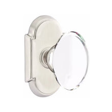 Load image into Gallery viewer, HAMPTON GLASS (HT) PASSAGE (HALL/CLOSET) KNOB WITH 2-3/8" BACKSET AND 1/4" FACEPLATE AND STRIKEPLATE WITH TRADITIONAL ROSETTE