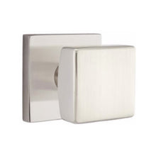 Load image into Gallery viewer, SQUARE (SQU) PRIVACY (BED/BATH) KNOB WITH 2-3/8" BACKSET AND 1/4" ROUND FACEPLATE AND STRIKEPLATE
