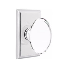 Load image into Gallery viewer, HAMPTON GLASS (HT) PASSAGE (HALL/CLOSET) KNOB WITH 2-3/8" BACKSET AND 1/4" FACEPLATE AND STRIKEPLATE WITH TRADITIONAL ROSETTE