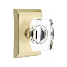 Load image into Gallery viewer, WINDSOR GLASS (WS) PRIVACY (BED/BATH) KNOB WITH 2-3/8" BACKSET AND 1/4" ROUND FACEPLATE AND STRIKEPLATE WITH MODERN ROSETTE