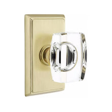 Load image into Gallery viewer, WINDSOR GLASS (WS) PRIVACY (BED/BATH) KNOB WITH 2-3/8" BACKSET AND 1/4" ROUND FACEPLATE AND STRIKEPLATE WITH TRADITIONAL ROSETTE