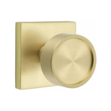 Load image into Gallery viewer, VERVE (VR) PRIVACY (BED/BATH) KNOB WITH 2-3/8" BACKSET AND 1/4" ROUND FACEPLATE AND STRIKEPLATE