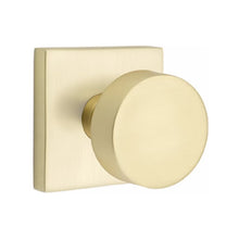 Load image into Gallery viewer, ROUND (ROU) PRIVACY (BED/BATH) KNOB WITH 2-3/8" BACKSET AND 1/4" ROUND FACEPLATE AND STRIKEPLATE