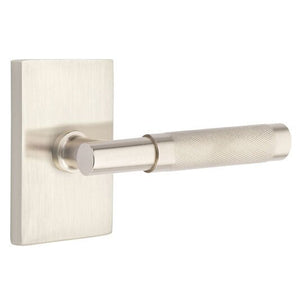 T-BAR KNURLED (TA.KN) PRIVACY (BED/BATH) LEVER WITH 2-3/8" BACKSET AND 1/4" ROUND FACEPLATE AND STRIKEPLATE
