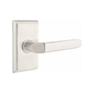MILANO (M) PRIVACY (BED/BATH) LEVER WITH 2-3/8" BACKSET AND 1/4" ROUND FACEPLATE AND STRIKEPLATE