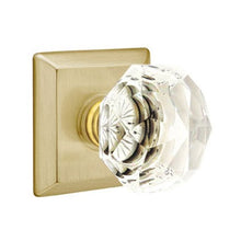 Load image into Gallery viewer, DIAMOND GLASS (CK) PRIVACY (BED/BATH) KNOB WITH 2-3/8&quot; BACKSET AND 1/4&quot; ROUND FACEPLATE AND STRIKEPLATE
