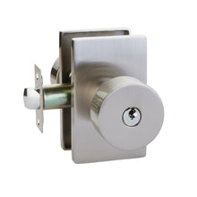 Load image into Gallery viewer, ROUND (ROU) KEY IN KNOB LOCKSET WITH 2-3/8&quot; BACKSET AND 1/4&quot; ROUND FACEPLATE AND STRIKEPLATE
