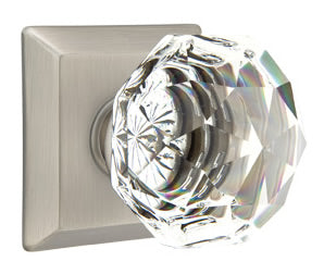 DIAMOND GLASS (CK) PASSAGE (HALL/CLOSET) KNOB WITH 2-3/8" BACKSET AND 1/4" ROUND FACEPLATE AND STRIKEPLATE