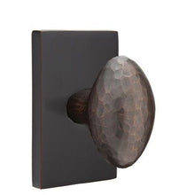 Load image into Gallery viewer, HAMMERED EGG (HE) PASSAGE (HALL/CLOSET) KNOB WITH 2-3/8&quot; BACKSET AND 1/4&quot; ROUND FACEPLATE AND STRIKEPLATE
