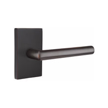 Load image into Gallery viewer, STUTTGART (STU) PASSAGE (HALL/CLOSET) LEVER WITH 2-3/8&quot; BACKSET AND 1/4&quot; ROUND FACEPLATE AND STRIKEPLATE
