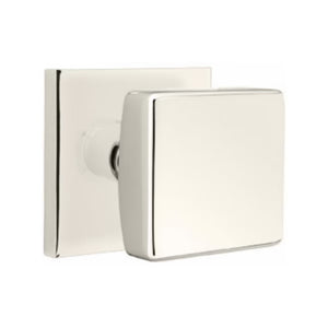 SQUARE (SQU) PASSAGE (HALL/CLOSET) KNOB WITH 2-3/8" BACKSET AND 1/4" ROUND FACEPLATE AND STRIKEPLATE
