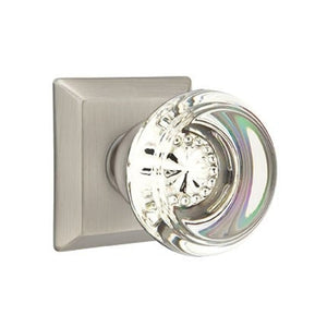 GEORGETOWN GLASS (GT) PRIVACY (BED/BATH) KNOB WITH 2-3/8" BACKSET AND 1/4" ROUND FACEPLATE AND STRIKEPLATE