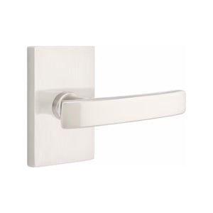 GENEVA (GV) PRIVACY (BED/BATH) LEVER WITH 2-3/8" BACKSET AND 1/4" ROUND FACEPLATE AND STRIKEPLATE