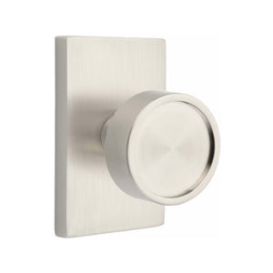 VERVE (VR) PRIVACY (BED/BATH) KNOB WITH 2-3/8" BACKSET AND 1/4" ROUND FACEPLATE AND STRIKEPLATE