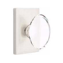 Load image into Gallery viewer, HAMPTON GLASS (HT) PRIVACY (BED/BATH) KNOB WITH 2-3/8&quot; BACKSET AND 1/4&quot; ROUND FACEPLATE AND STRIKEPLATE WITH MODERN ROSETTE
