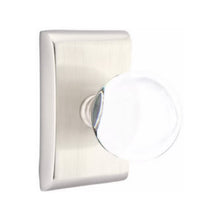 Load image into Gallery viewer, BRISTOL GLASS (BL) PRIVACY (BED/BATH) KNOB WITH 2-3/8&quot; BACKSET AND 1/4&quot; ROUND FACEPLATE AND STRIKEPLATE WITH MODERN ROSETTE
