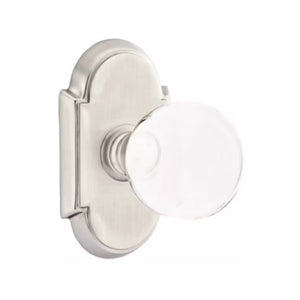 BRISTOL GLASS (BL) PASSAGE (HALL/CLOSET) KNOB WITH 2-3/8" BACKSET AND 1/4" ROUND FACEPLATE AND STRIKEPLATE WITH TRADITIONAL ROSETTE