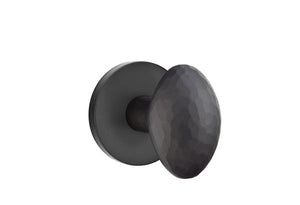HAMMERED EGG (HE) PRIVACY (BED/BATH) KNOB WITH 2-3/8" BACKSET AND 1/4" ROUND FACEPLATE AND STRIKEPLATE