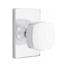 Load image into Gallery viewer, FREESTONE (FRK) PASSAGE (HALL/CLOSET) KNOB WITH 2-3/8&quot; BACKSET AND 1/4&quot; ROUND FACEPLATE AND STRIKEPLATE
