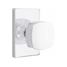 Load image into Gallery viewer, FREESTONE (FRK) PRIVACY (BED/BATH) KNOB WITH 2-3/8&quot; BACKSET AND 1/4&quot; ROUND FACEPLATE AND STRIKEPLATE
