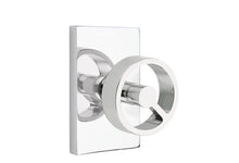 Load image into Gallery viewer, SPOKE (SPK) PASSAGE (HALL/CLOSET) KNOB WITH 2-3/8&quot; BACKSET AND 1/4&quot; ROUND FACEPLATE AND STRIKEPLATE
