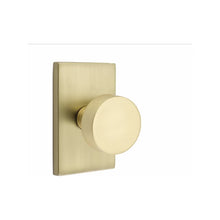 Load image into Gallery viewer, ROUND (ROU) KEY IN KNOB LOCKSET WITH 2-3/8&quot; BACKSET AND 1/4&quot; ROUND FACEPLATE AND STRIKEPLATE
