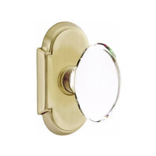 Load image into Gallery viewer, HAMPTON GLASS (HT) PRIVACY (BED/BATH) KNOB WITH 2-3/8&quot; BACKSET AND 1/4&quot; FACEPLATE AND STRIKEPLATE WITH TRADITIONAL ROSETTE

