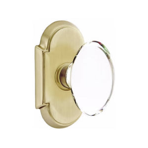 HAMPTON GLASS (HT) PRIVACY (BED/BATH) KNOB WITH 2-3/8" BACKSET AND 1/4" FACEPLATE AND STRIKEPLATE WITH TRADITIONAL ROSETTE