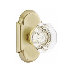 OLD TOWN GLASS (OT) PRIVACY (BED/BATH) KNOB WITH 2-3/8" BACKSET AND 1/4" ROUND FACEPLATE AND STRIKEPLATE